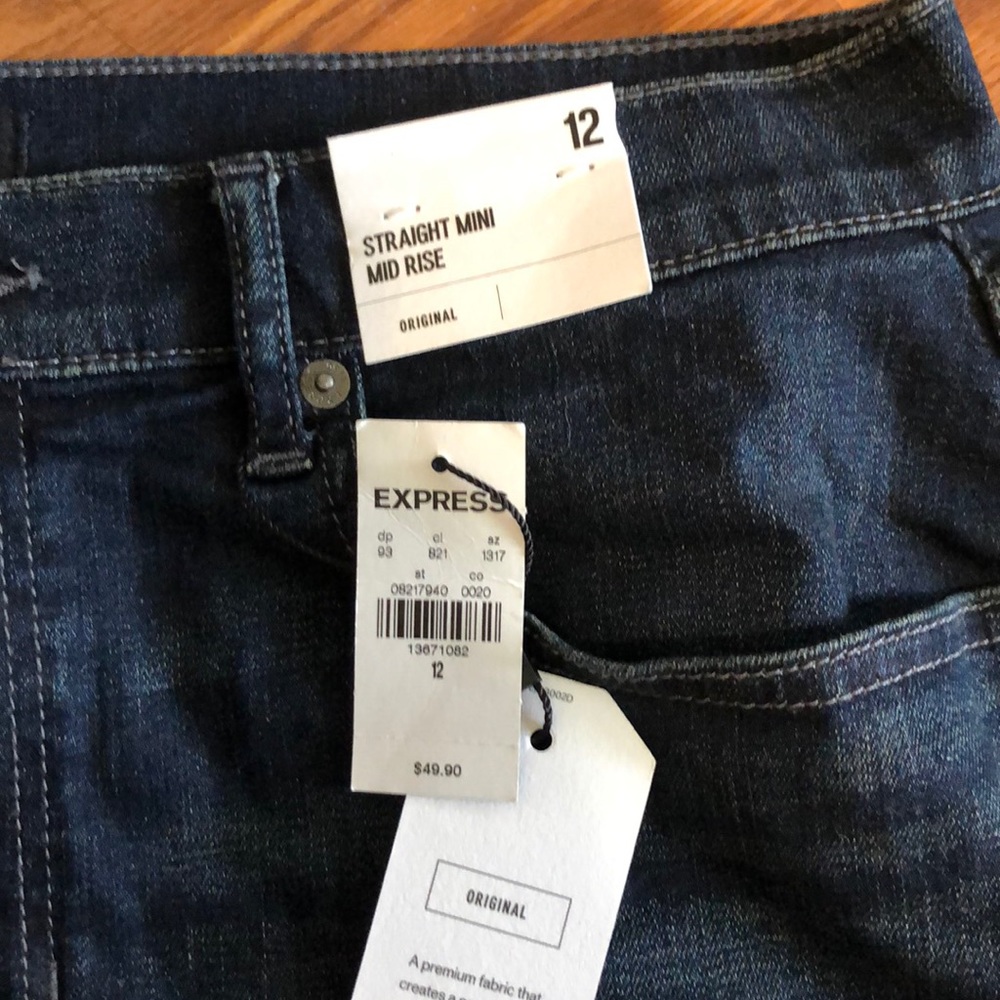 NWT Express Mid Rise Denim Mini - Picture 2 of 3